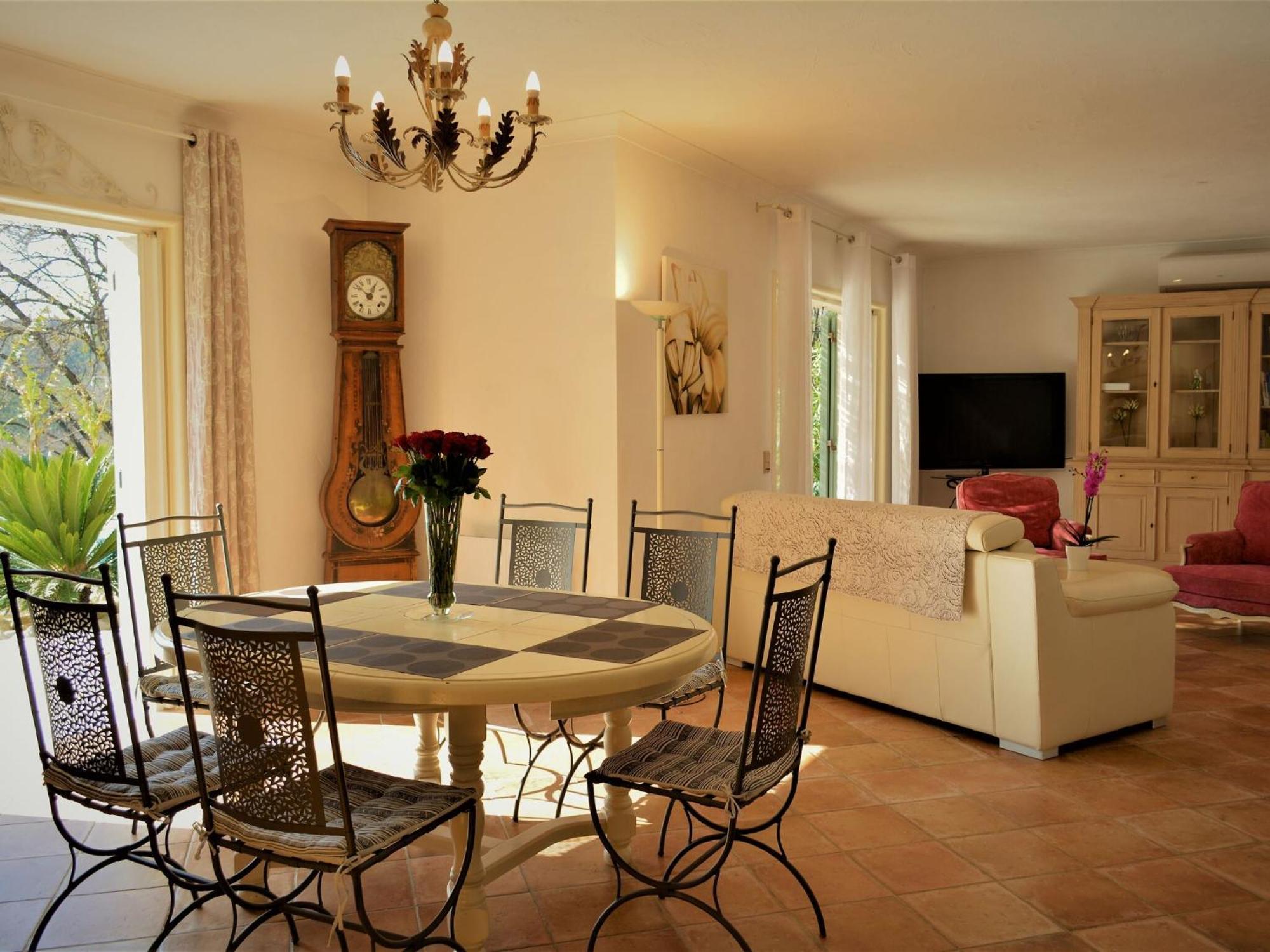 Peaceful Villa In Saint Paul De Vence With Pool Экстерьер фото