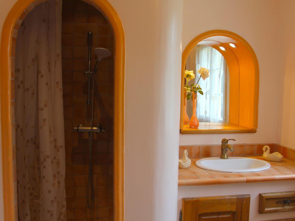 Peaceful Villa In Saint Paul De Vence With Pool Экстерьер фото